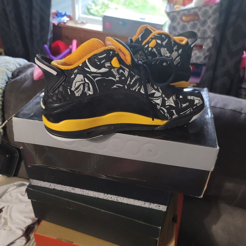 Jordan dubzero size 11.5